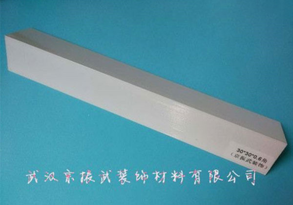 30 0.6角
