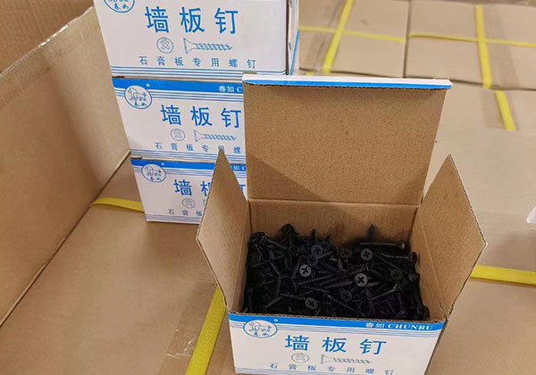 春如自攻螺釘